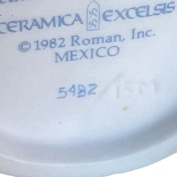 Frances Hook "All Bundled Up" signed by Barbara Hook Figurine dated 1982 - Picture 13 of 14